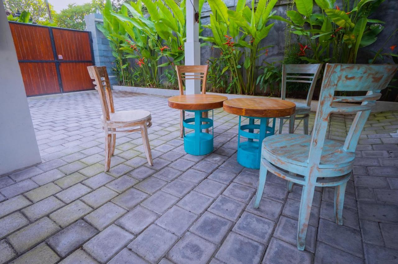 Kos Bulan Bali Hotel Kuta  Exterior photo