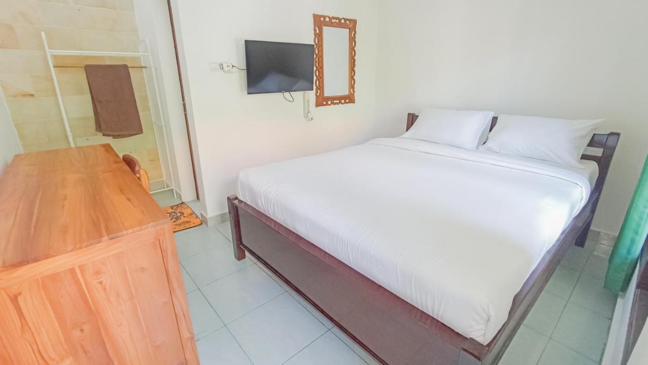 Kos Bulan Bali Hotel Kuta  Exterior photo